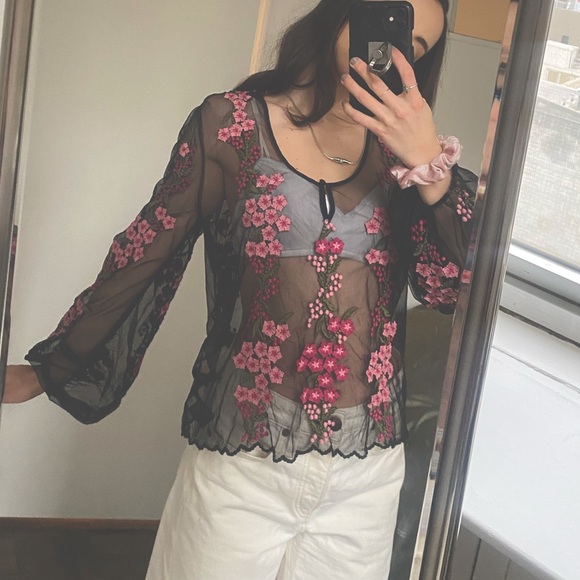 St Roche Sheer Embroidered Top - Picture 5 of 9